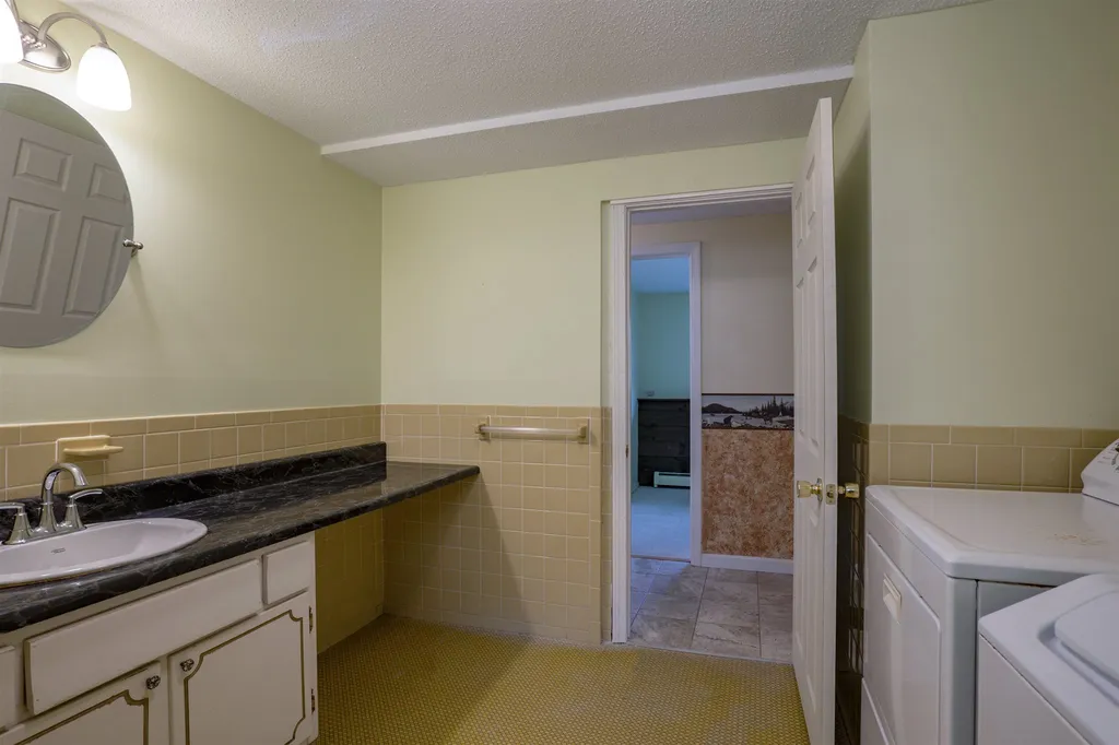 38 Nightingale Road Nashua NH 03062