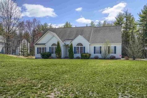 30 Westminster Lane Auburn NH 03032