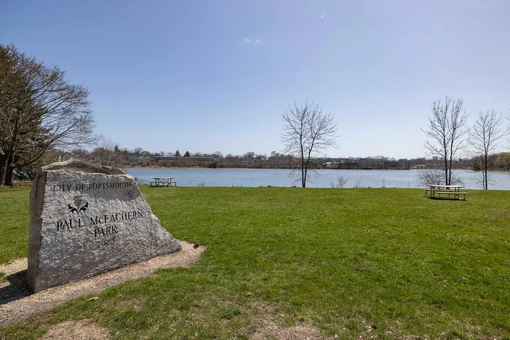 142 Mill Pond Way Portsmouth NH 03801