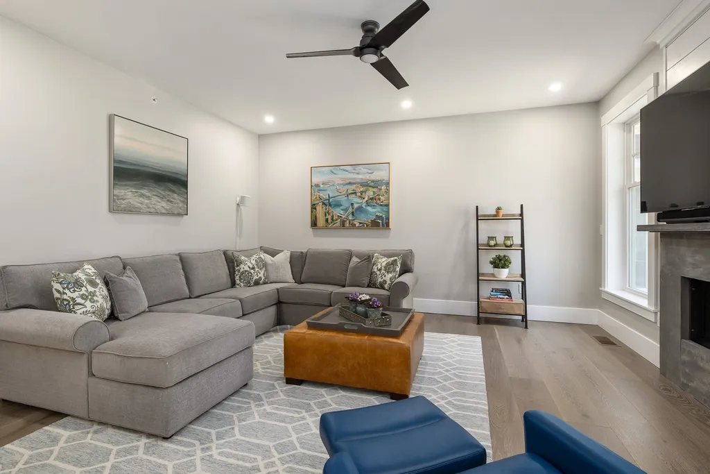 142 Mill Pond Way Portsmouth NH 03801