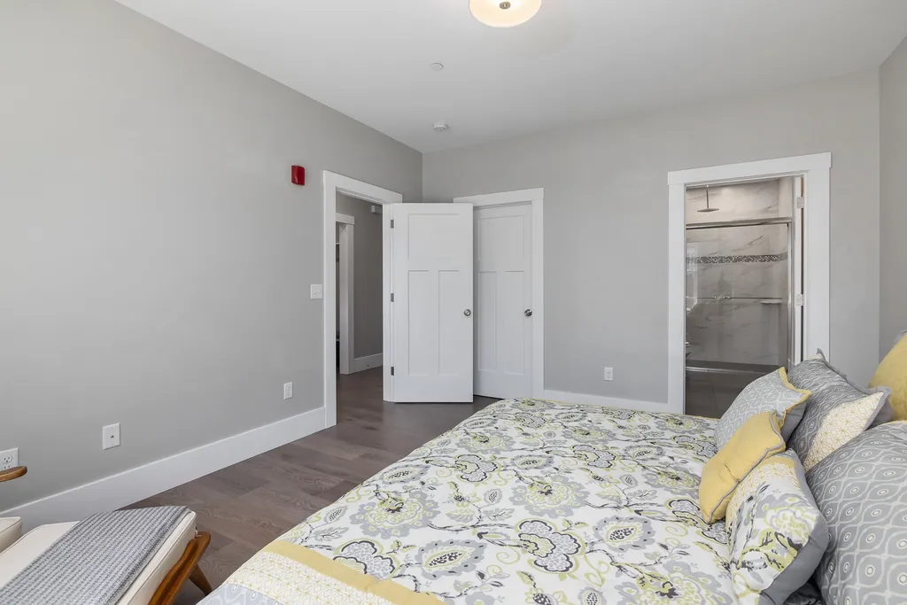 142 Mill Pond Way Portsmouth NH 03801
