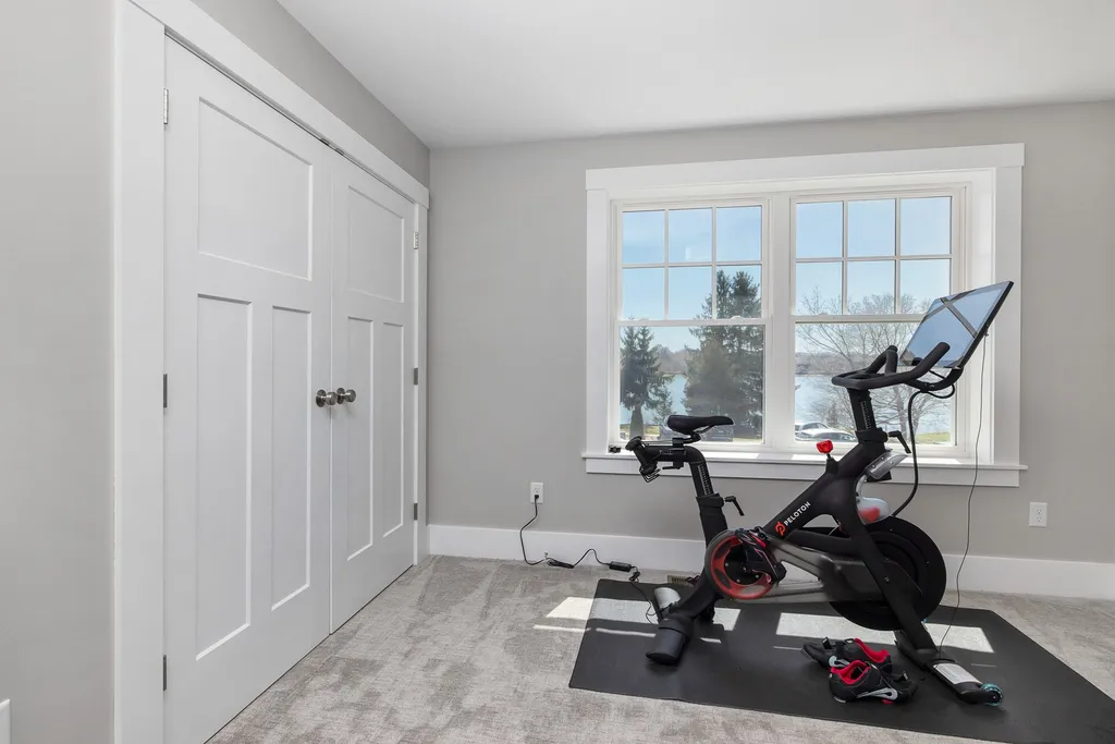 142 Mill Pond Way Portsmouth NH 03801