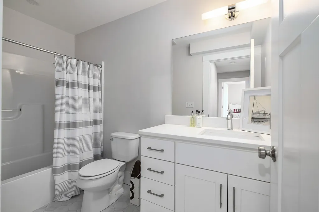 142 Mill Pond Way Portsmouth NH 03801