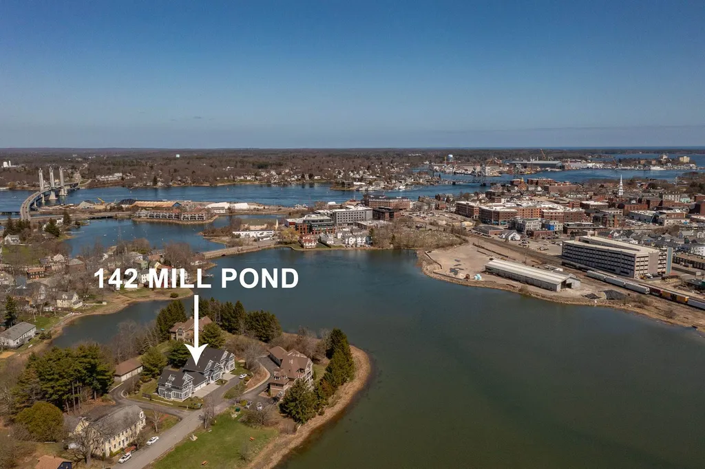142 Mill Pond Way Portsmouth NH 03801