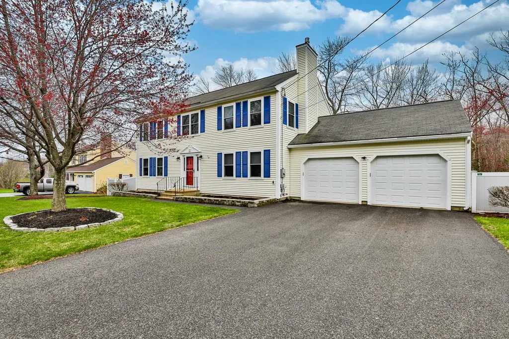 212 Currier Drive Manchester NH 03104