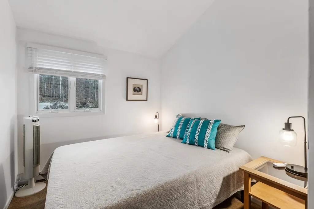 102 Fairway Drive Sunapee NH 03782