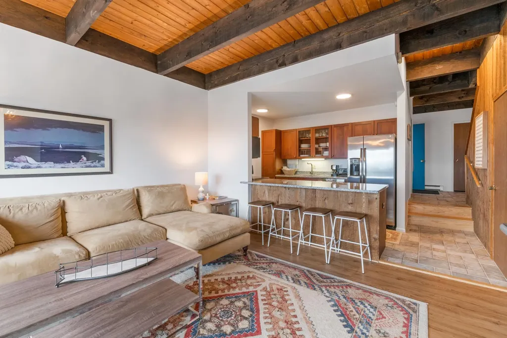 102 Fairway Drive Sunapee NH 03782
