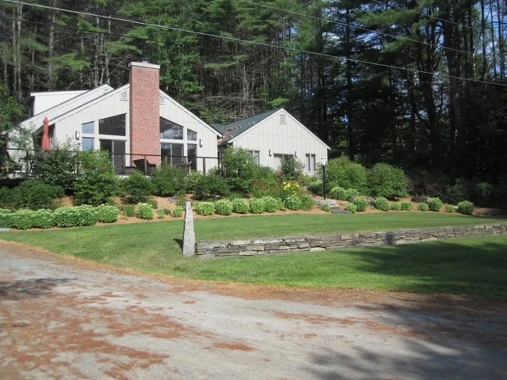 257 Allen Family Road Hartford VT 05059