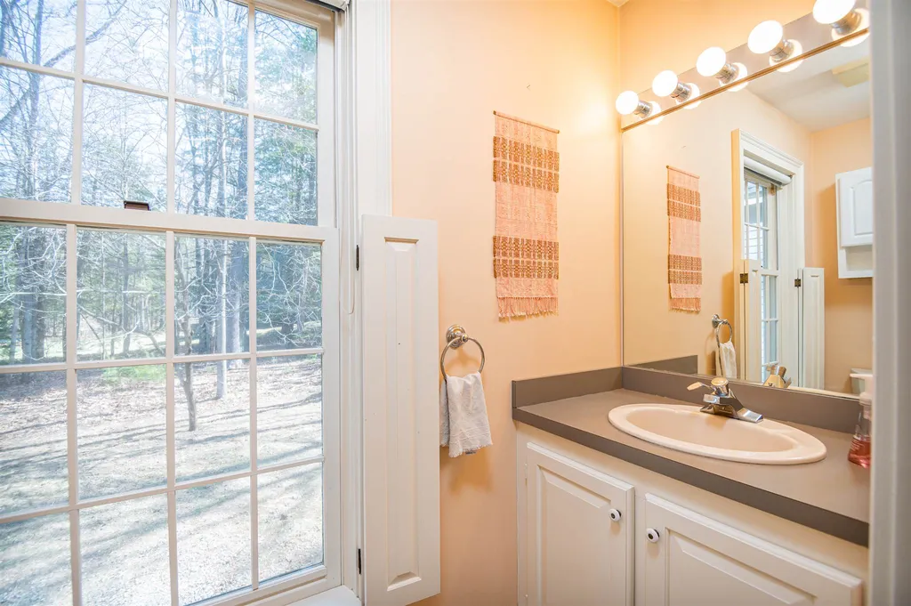 246 Hopkins Green Road Hopkinton NH 03229