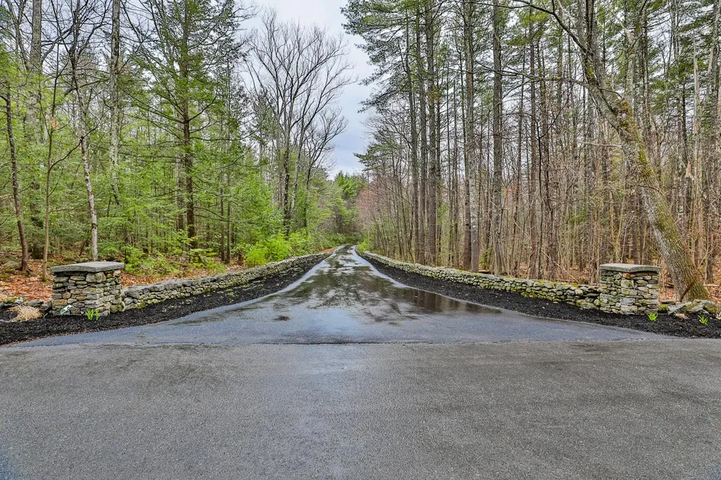 92 Potter Road Wilton NH 03086