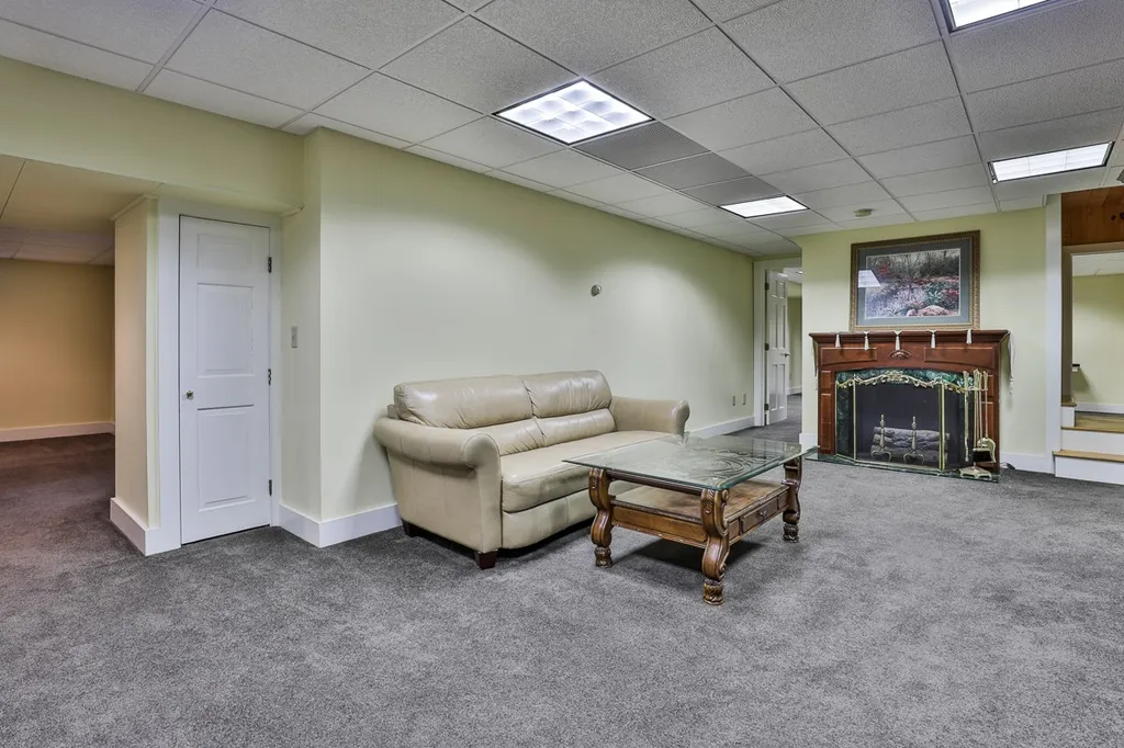 92 Potter Road Wilton NH 03086