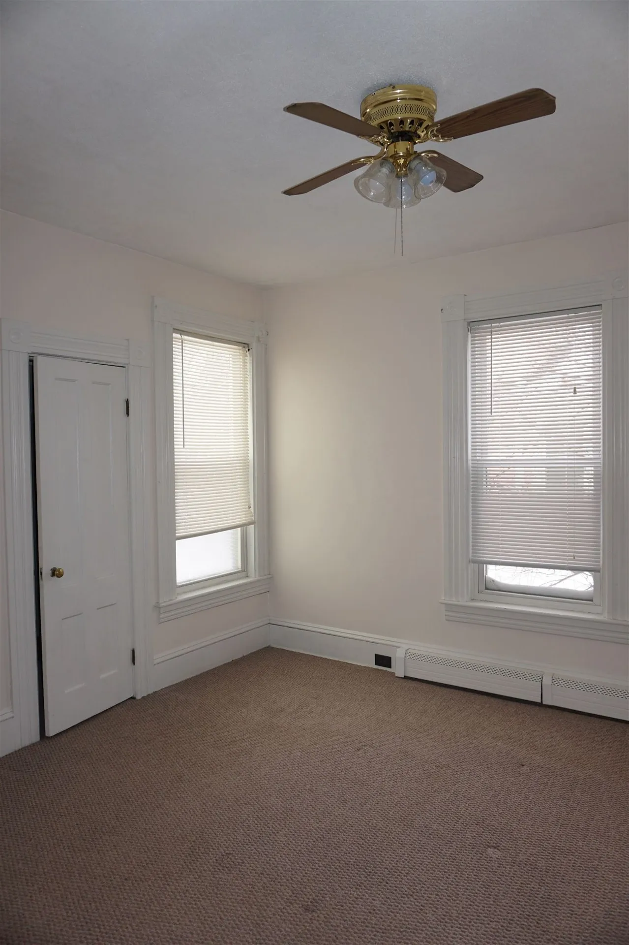 823 Chestnut Street Manchester NH 03104