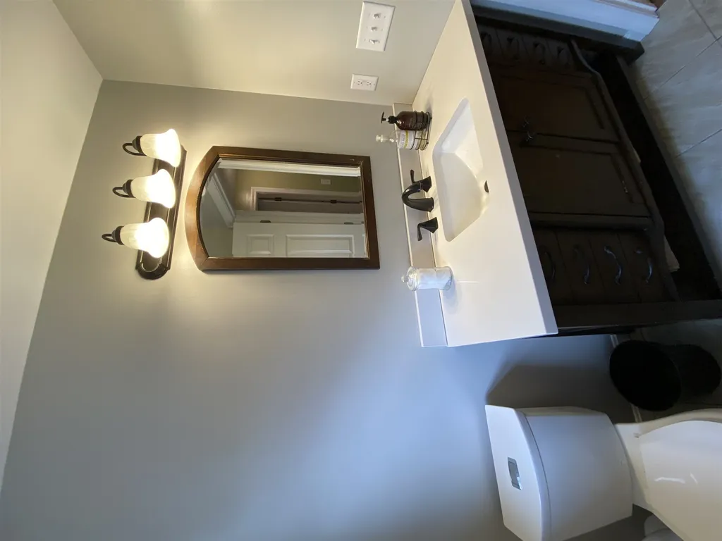 6 Grandview Lane Alton NH 03809