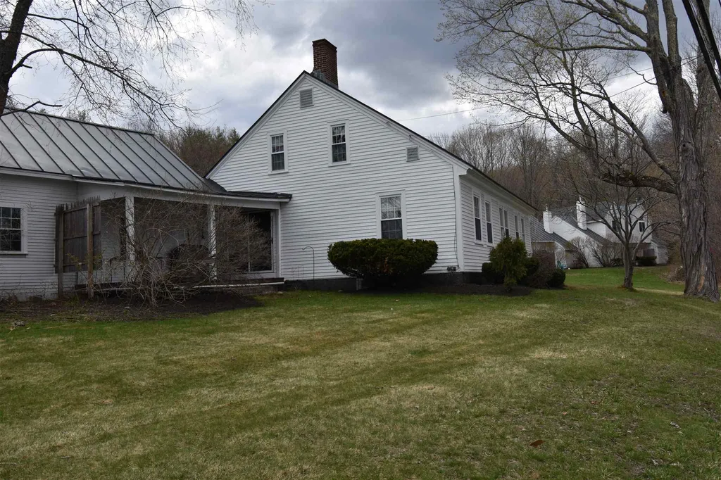 8 Marsten Lane Enfield NH 03748