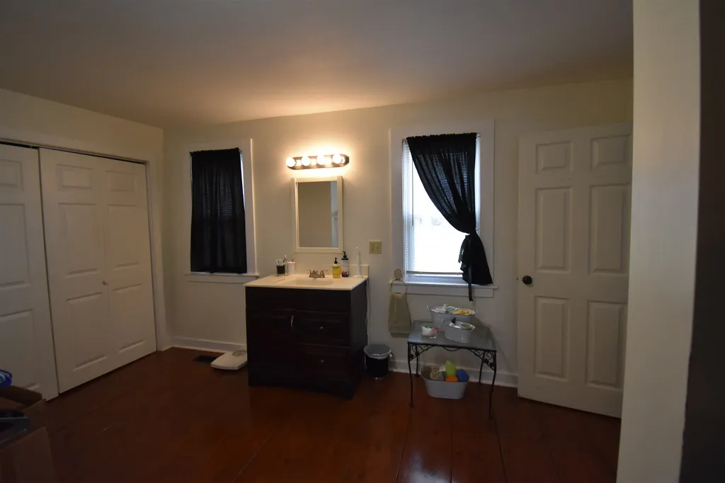 8 Marsten Lane Enfield NH 03748