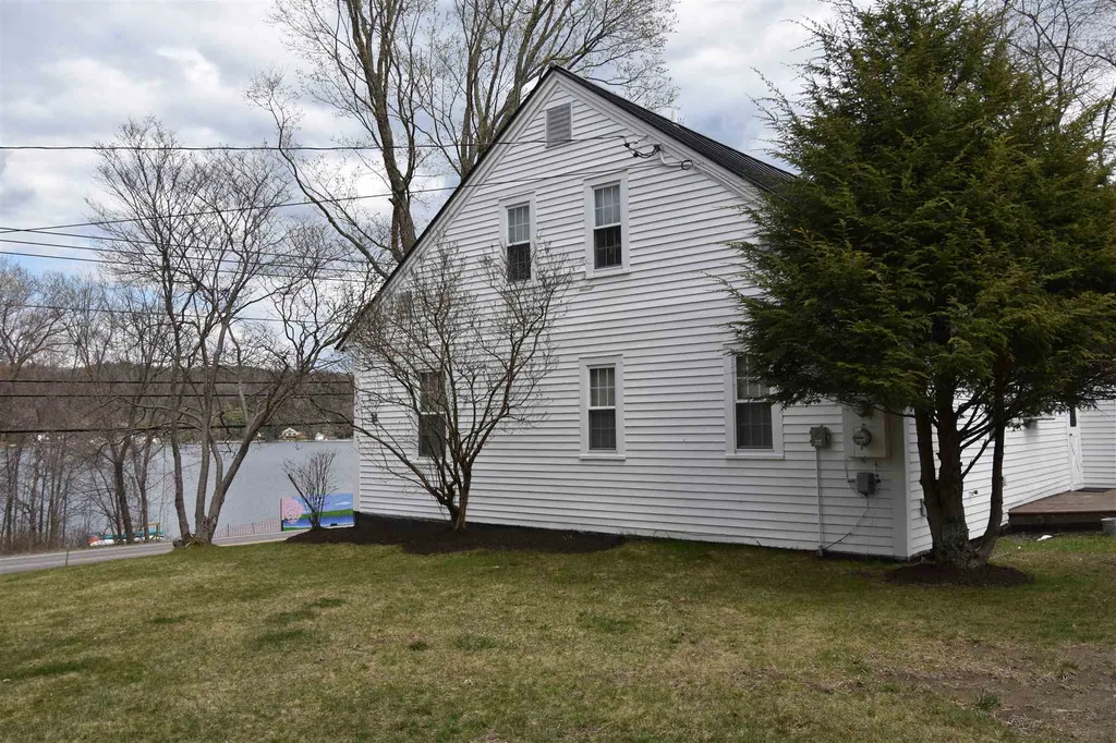 8 Marsten Lane Enfield NH 03748