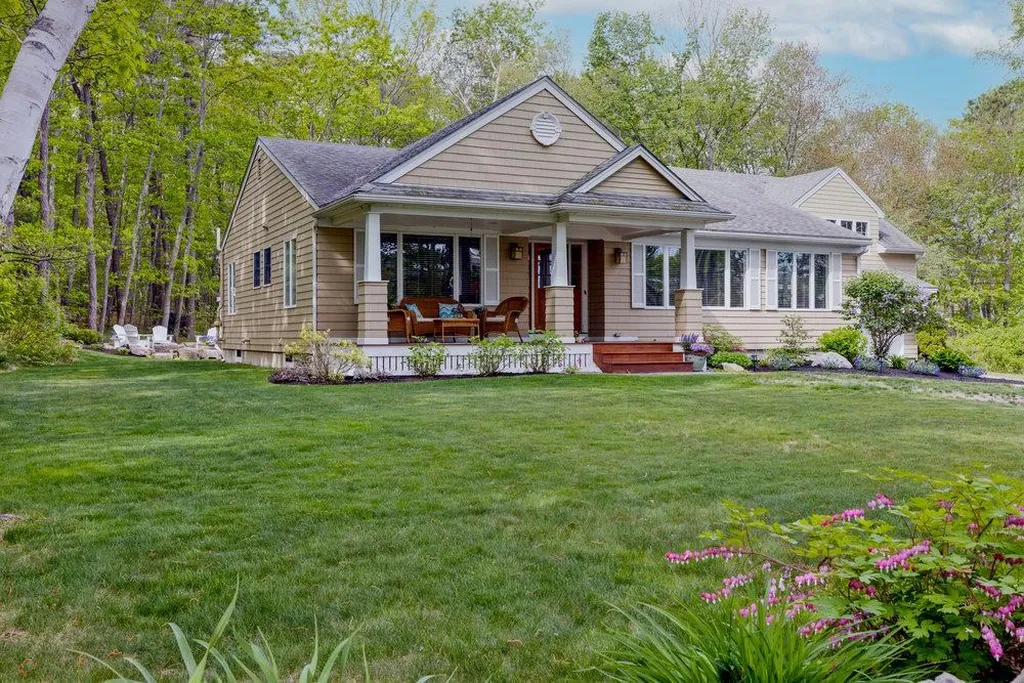 23 Adams Road York ME 03902