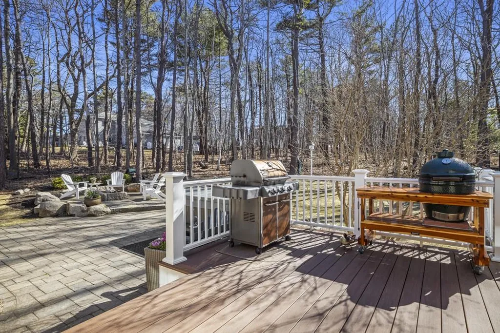 23 Adams Road York ME 03902