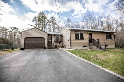 93 Depot Road Auburn NH 03032