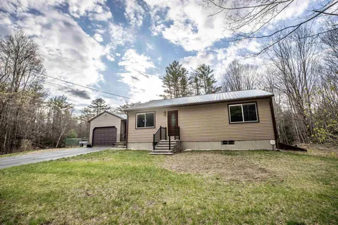 93 Depot Road Auburn NH 03032