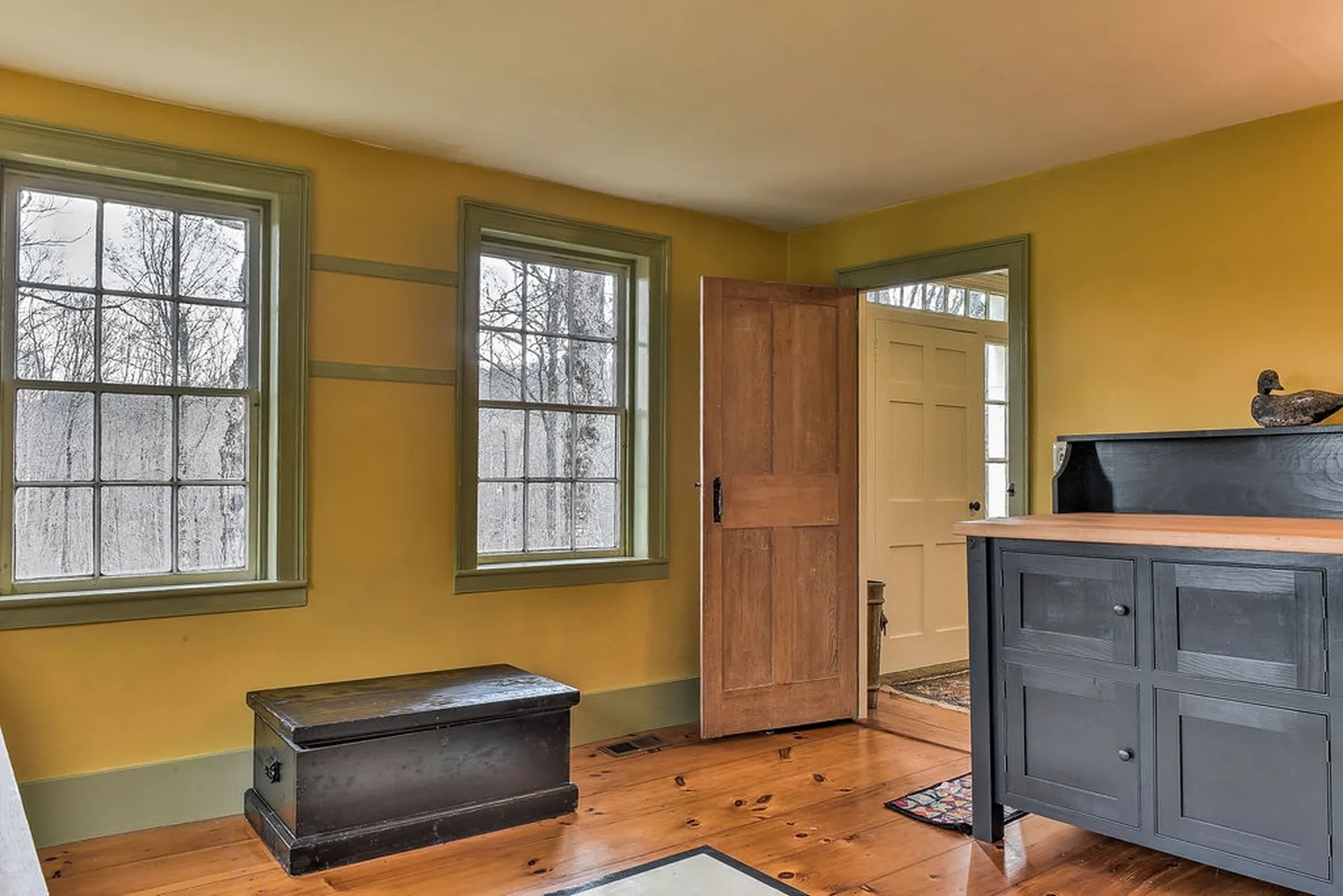 80 Houghton Ledge Road Roxbury NH 03431