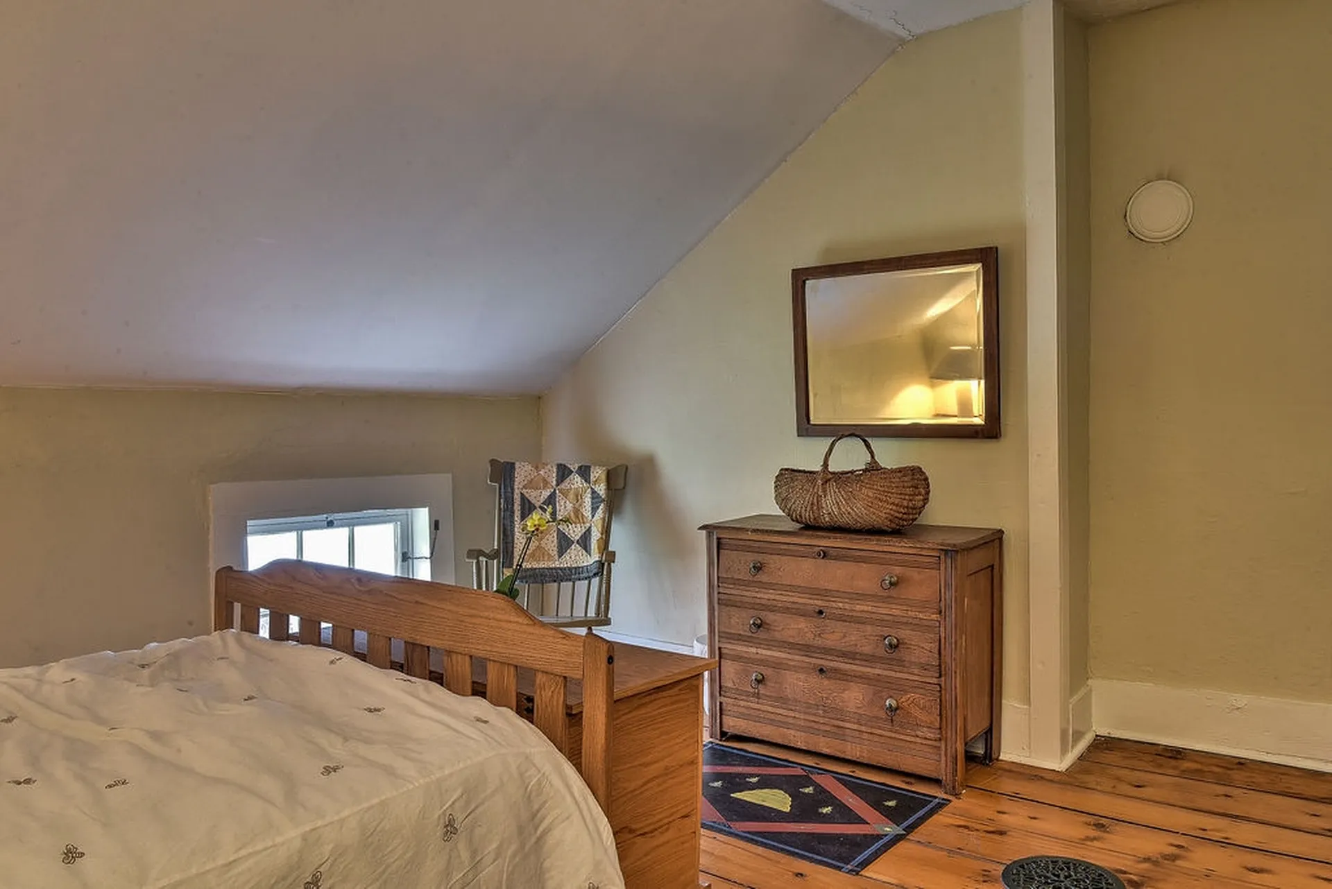 80 Houghton Ledge Road Roxbury NH 03431