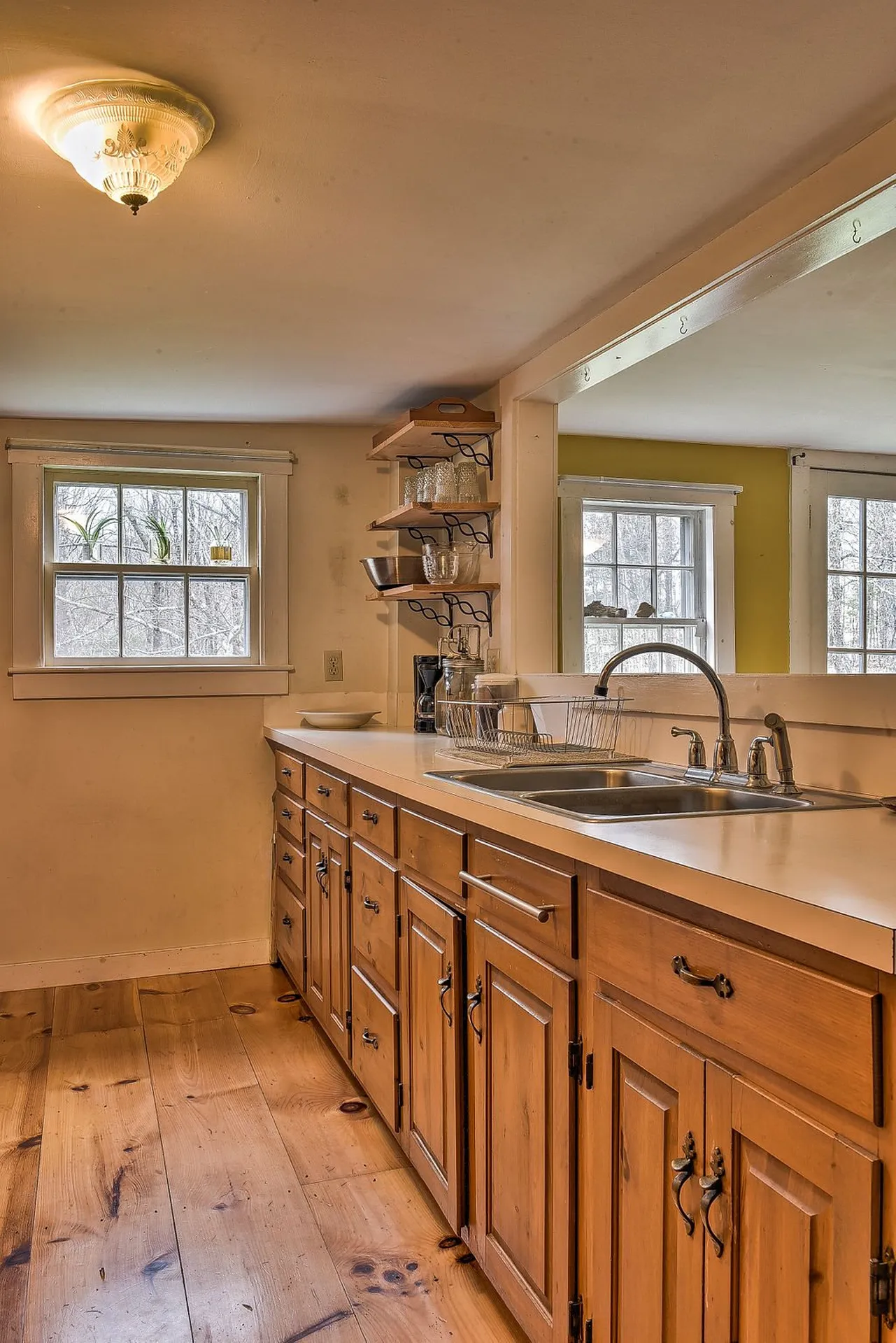 80 Houghton Ledge Road Roxbury NH 03431