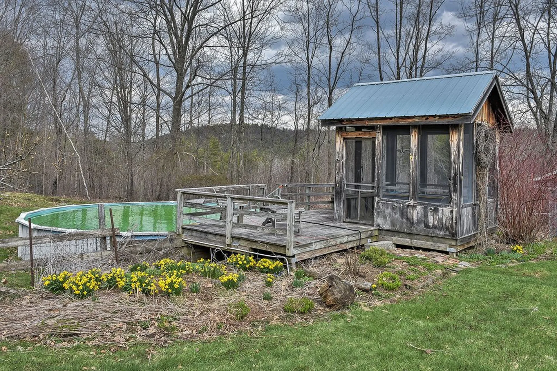 80 Houghton Ledge Road Roxbury NH 03431