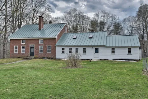 80 Houghton Ledge Road Roxbury NH 03431