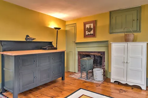 80 Houghton Ledge Road Roxbury NH 03431