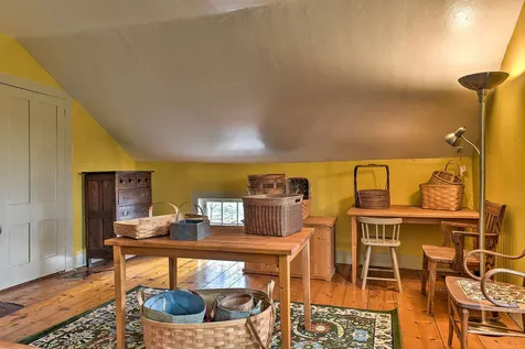 80 Houghton Ledge Road Roxbury NH 03431