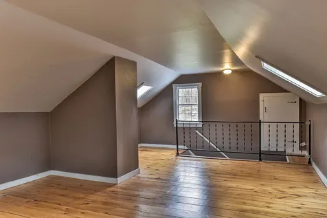 80 Houghton Ledge Road Roxbury NH 03431