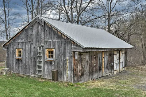 80 Houghton Ledge Road Roxbury NH 03431