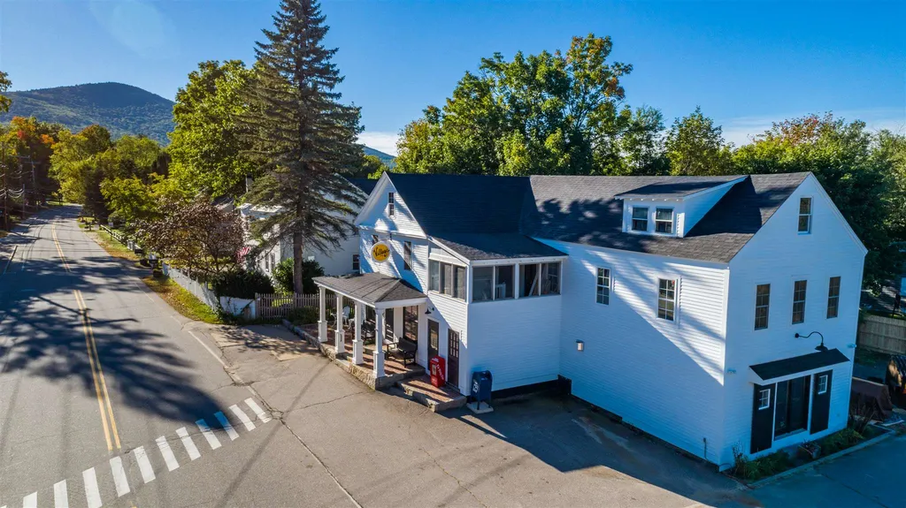 7 Belknap Mountain Road Gilford NH 03249
