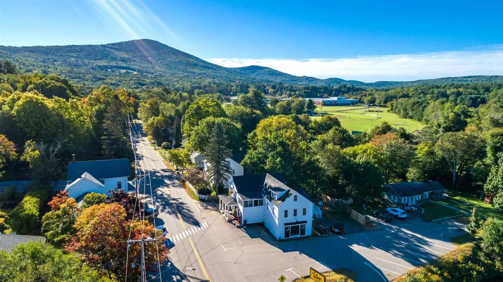 7 Belknap Mountain Road Gilford NH 03249