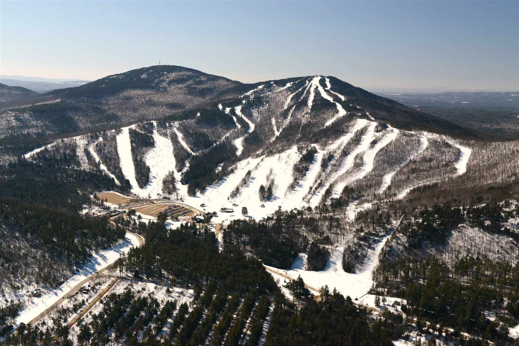 7 Belknap Mountain Road Gilford NH 03249