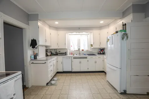 26 Hillcrest Avenue Concord NH 03301