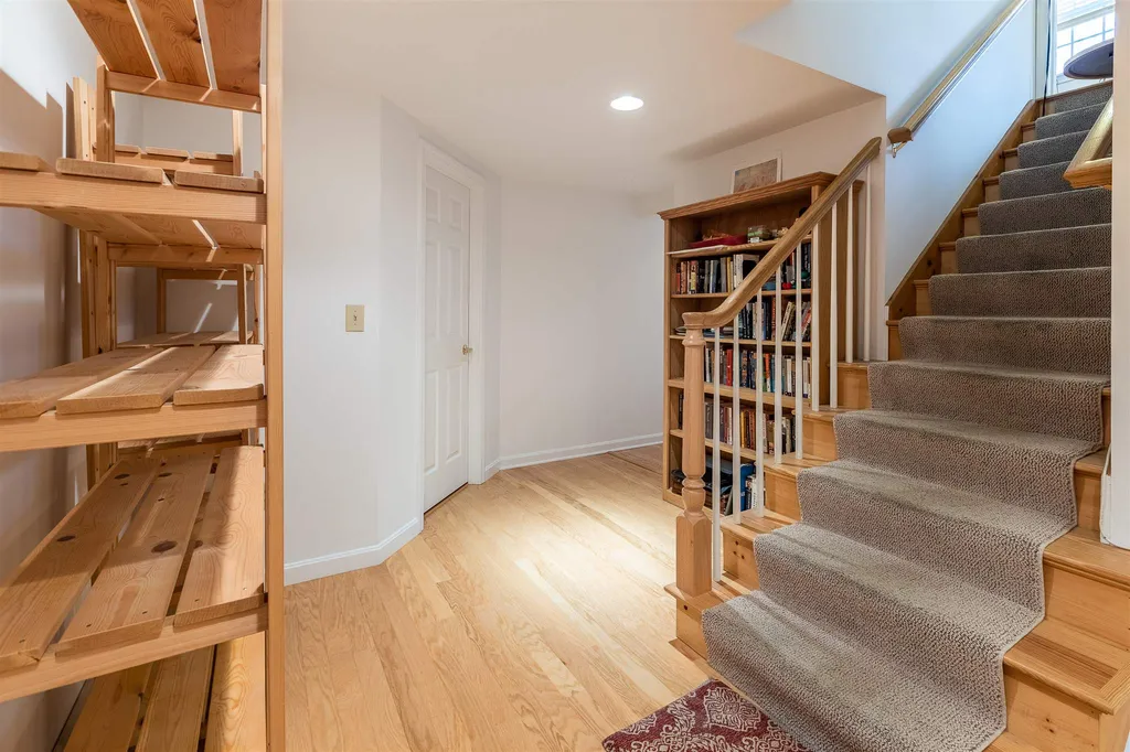 76 Mckenna Road Norwich VT 05055