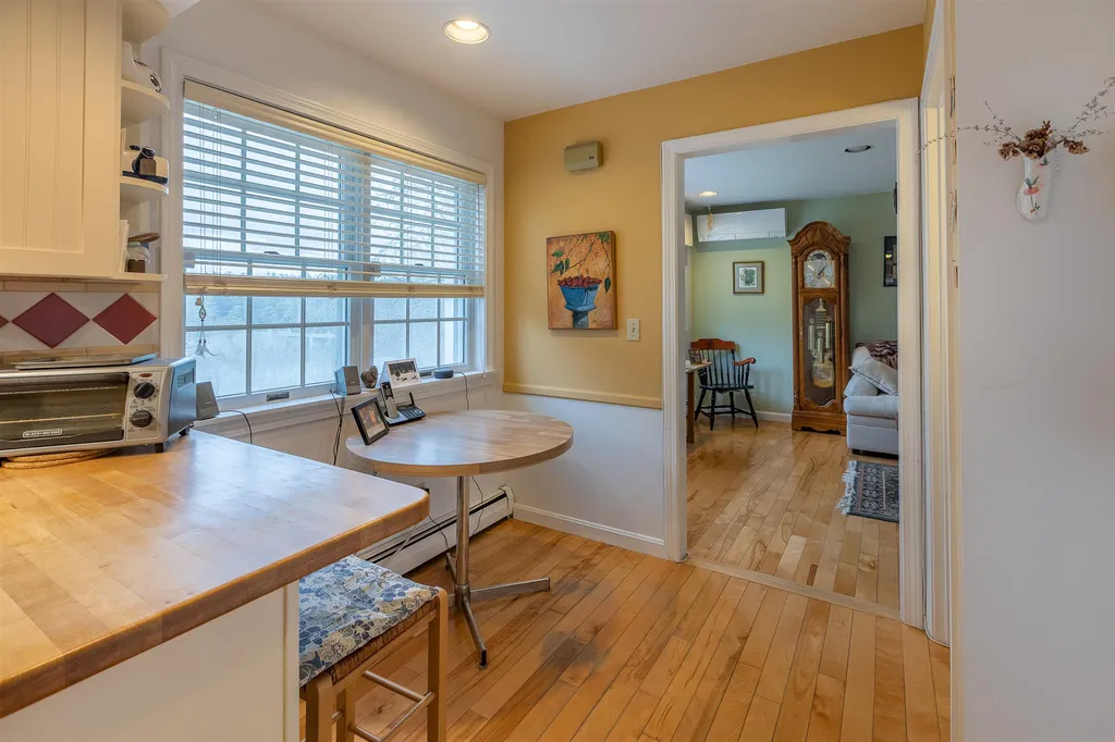 76 Mckenna Road Norwich VT 05055