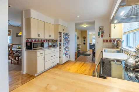 76 Mckenna Road Norwich VT 05055