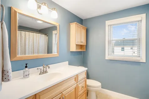 70 Underhill Street Nashua NH 03060