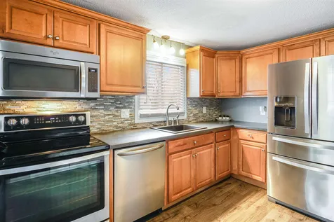 70 Underhill Street Nashua NH 03060