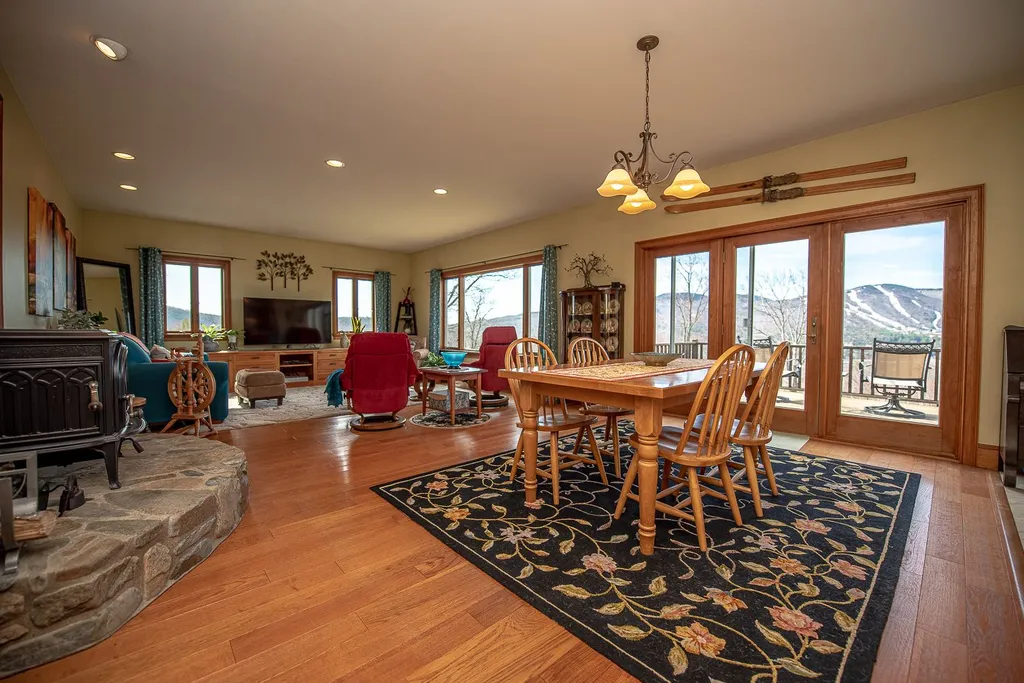 58 Seaward Drive Danbury NH 03230
