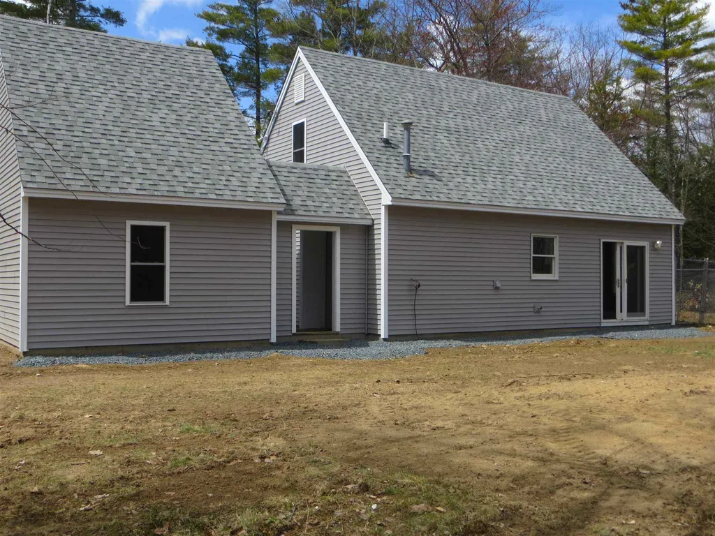 41 Harvey Lake Road Northwood NH 03261
