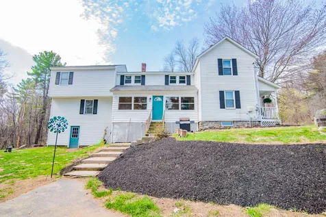 5 Ash Street Londonderry NH 03053
