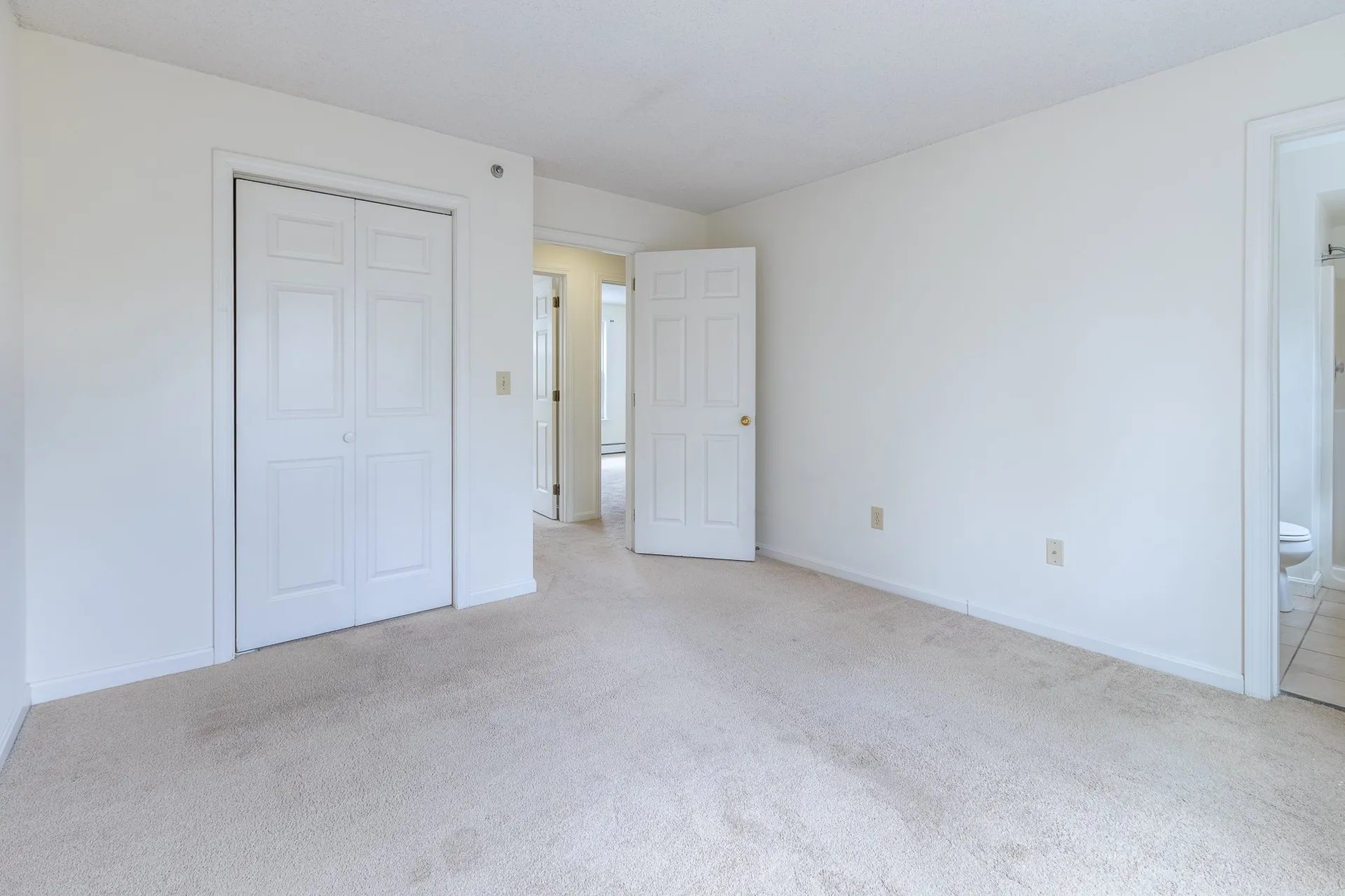 40 Wolf Road Lebanon NH 03766