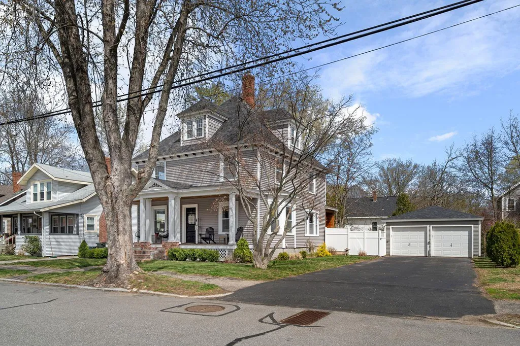 43 N Adams Street Manchester NH 03104
