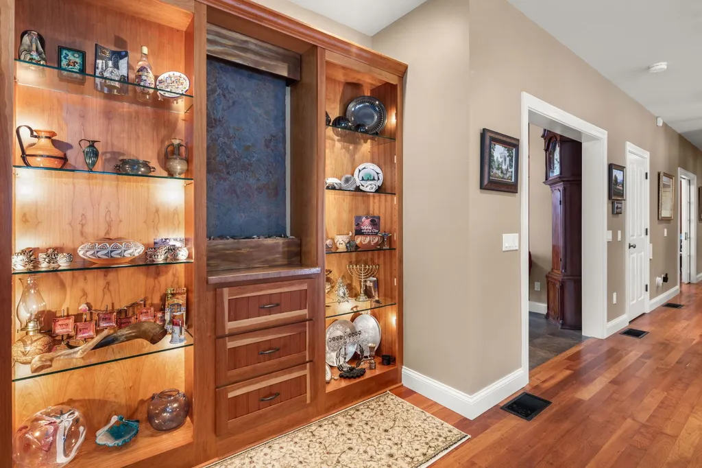 4659 Spear Street Shelburne VT 05482