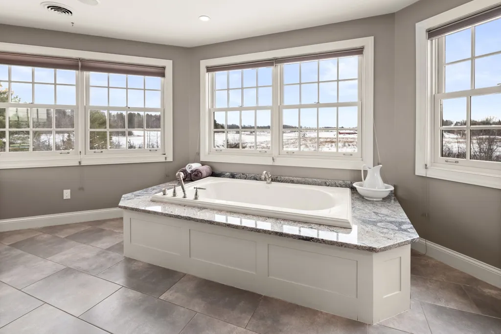 4659 Spear Street Shelburne VT 05482