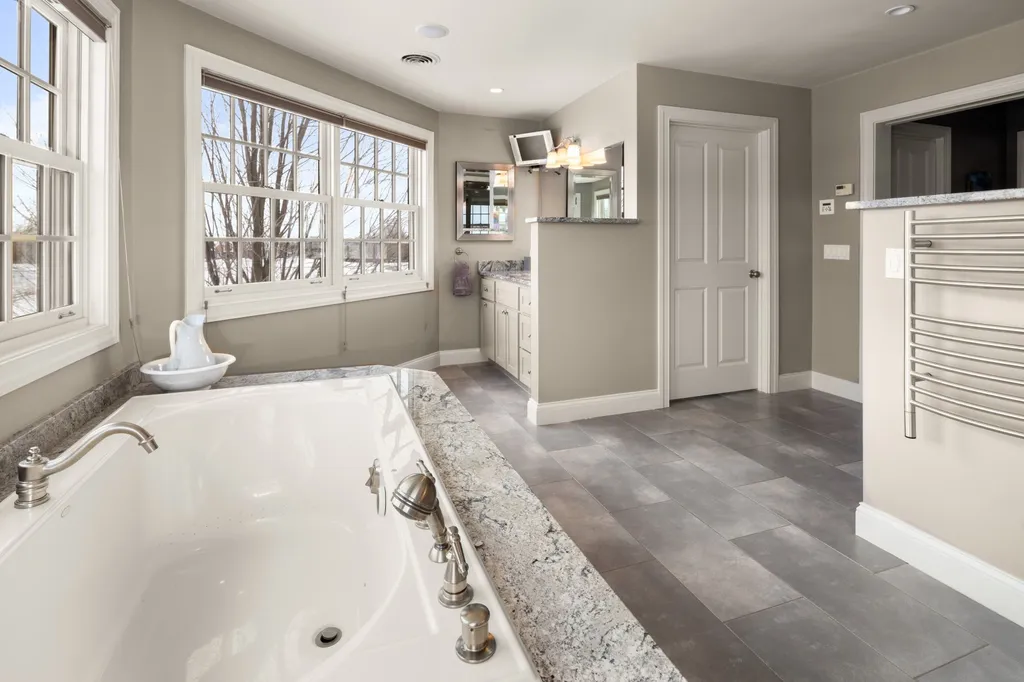 4659 Spear Street Shelburne VT 05482